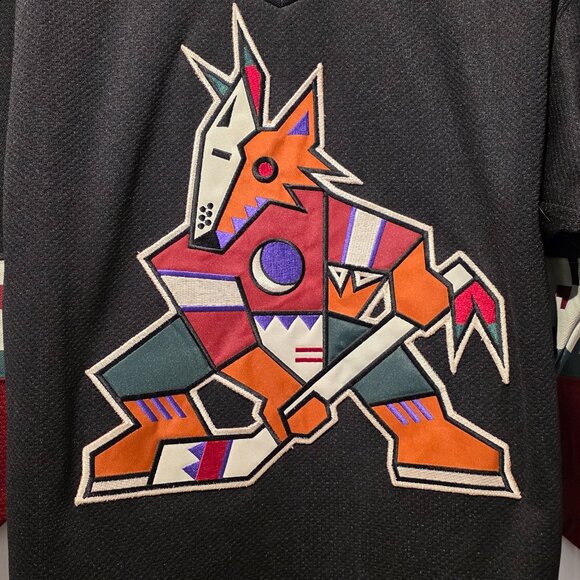 Original NHL Endorsed Starter Phoenix Coyote Jersey Men's Medium -Mint Condition - Picture 2 of 9